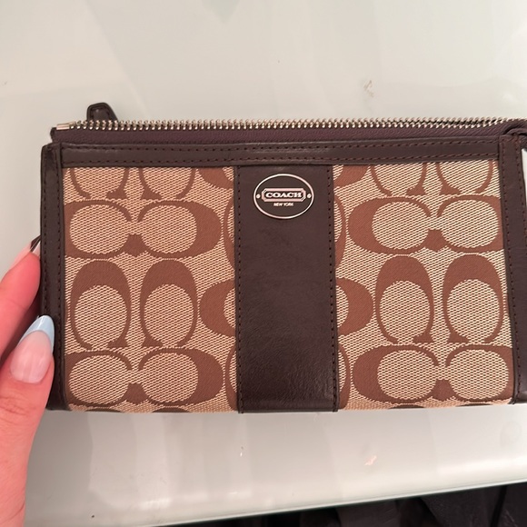 LIKE NEW COACH MONOGRAM WRISTLET WALLET